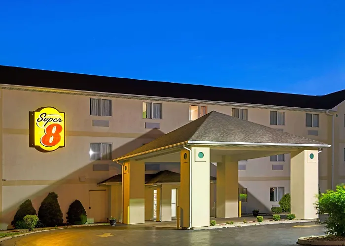 Super 8 By Wyndham Pontoon Il/st. Louis Mo Area 2*