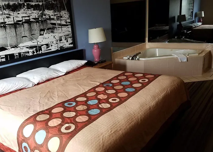 Hotel Super 8 By Wyndham Pontoon Il/st. Louis Mo Area 2*